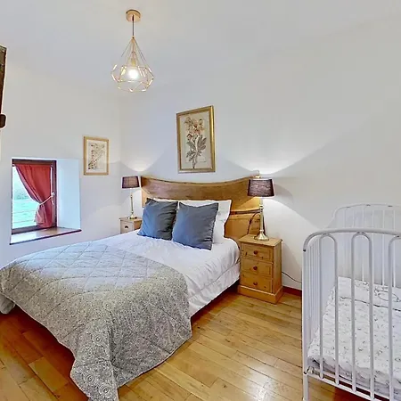 Domaine De Montanty Feriehus *