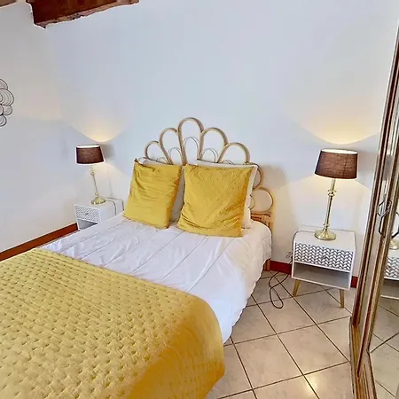 Semesterbostad Domaine De Montanty